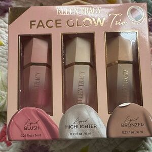 Ellen Tracy Face Glow Trio - Pink, Cream, Tan